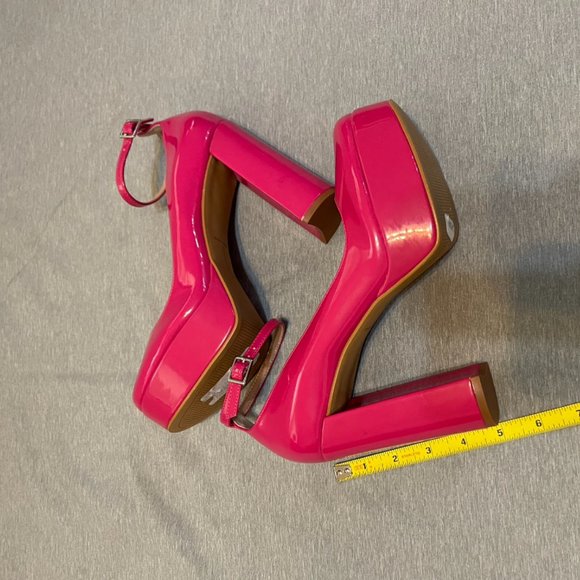 CHELSEA & VIOLET Pink Patente Platform. Ankle Strap. Size 8 - Picture 9 of 9